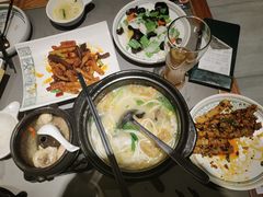 -云海肴·汽锅鸡·云南菜(高德置地店)