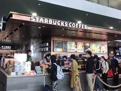 门面-星巴克(浦东机场T2到达店)
