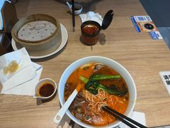 红油牛肉面-翡翠拉面小笼包Crystal Jade(上海浦东国际机场T1店)