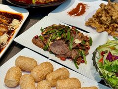 -小三峡食府(西五路店)