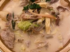 -荣誉海鲜酒楼(海湾店)