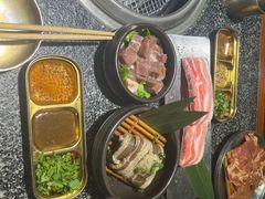 -红泥小火炉·东北泥炉烤肉(天一旗舰店)