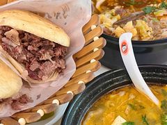 -闫家驴肉老店(华电一校店)