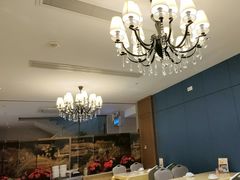 -鹏城人家海鲜酒家·23年老字号(较场尾店)