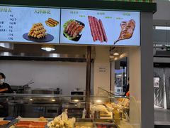 -窦店服务区-停车场