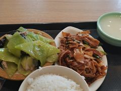 -荟选餐饮徐家汇社区食堂(徐虹北路店)