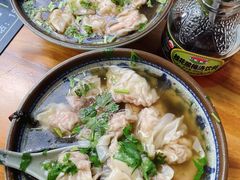 招牌野馄炖-老谢野馄饨(延安路店)