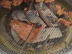 -啊美丽炭火烤肉(滑翔一店)