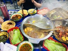 -马路边边·成都串串(翠柏路店)