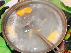 清汤锅底-华哥新鲜猪精品美食