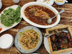 -一楼食业·美食人家