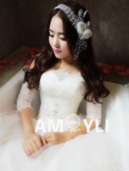 -艾米丽婚纱礼服