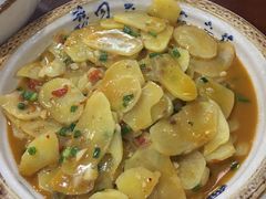 -黄桷树曹家私房菜(江与城店)