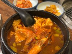 -明洞阿姨·韩式酱蟹烤肉·创意料理(三元桥店)