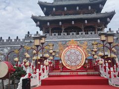 -雪山彩虹谷景区