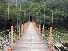 -燕子河大峡谷天坑仙境