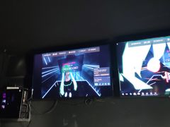 -VR间客漫虚拟现实体验馆(汉街店)