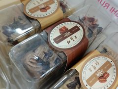 -红宝石·鲜奶小方·海派西点房(金杨店)