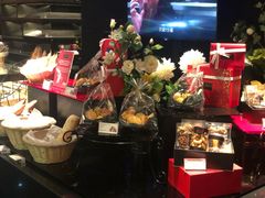 -Salon de The de Joel Robuchon(外滩18号店)