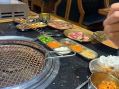 -韩烧牛中牛·甄选黑牛烤肉(黑金店)