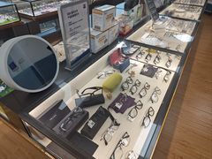 -优视觉视光中心•青少年近视防控(新世界中心写字楼店)