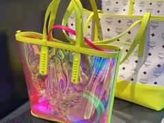-MCM(比斯特上海购物村店)