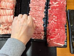 -果松木炭酸菜铜火锅·外婆参鸡汤