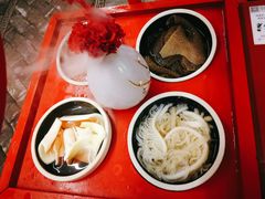 谭公四宝-谭鸭血老火锅(龙湖宝山天街店)