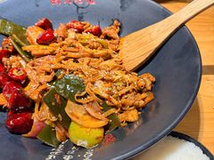 -风光老灶麻辣香锅(大成路翠微百货店)