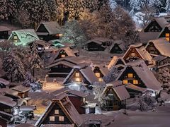 -白川乡与五箇山的合掌构造村落