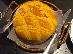 酥皮乳鸽菠萝包-羽鸽集·乳鸽专门店·地道顺德菜(岭南站店)