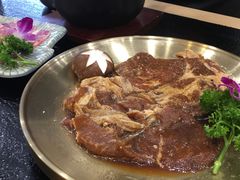 -臻牛烤肉