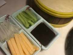 -韵秋荷(宝山龙湖天街店)