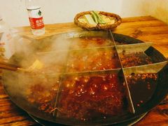 -岗上渣渣老火锅(两路口店)