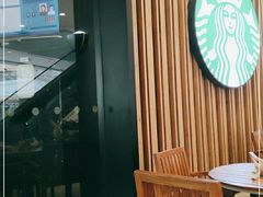 露天位-星巴克臻选(莘庄仲盛店)