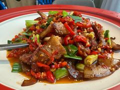 -有红鸡毛店·川菜(建设路店)