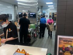 -麦当劳(百联西郊购物中心店)