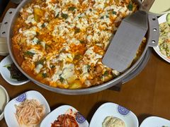 -亲昵春川鸡排(韩国美食街店)