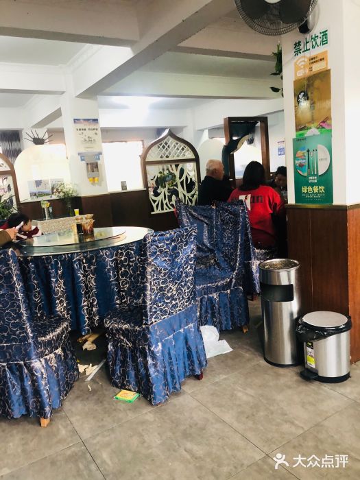 回辉登偰氏面片(东莲花美食街店)大堂图片