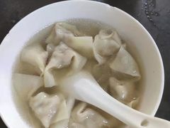 -周震馄饨
