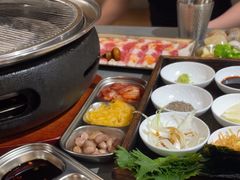 -围炉肉舍•炭烤活鳗•丹东海鲜烤肉(步行街店)