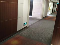 -上海虹桥西郊假日酒店