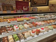 面包甜点陈列柜-布歌东京(合生汇店)