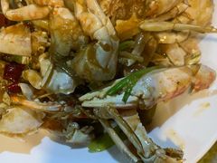 -三亚火车头万人海鲜广场