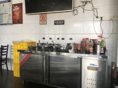 -牛一煲美食(江高店)