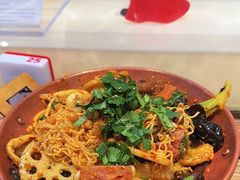 -成都你六姐·牛肉冒菜(城市集市合生汇店)