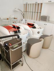 -Meng Lang 梦郎白金店