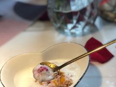 经典玛格丽特酸奶-蜜桃花开·中西融合菜E&W(南长街店)