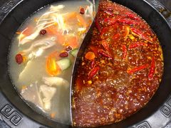 -宽板凳老灶火锅(外馆斜街店)