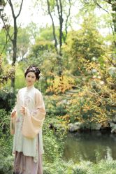 -一揽芳华汉服旗袍体验馆(拙政园店)